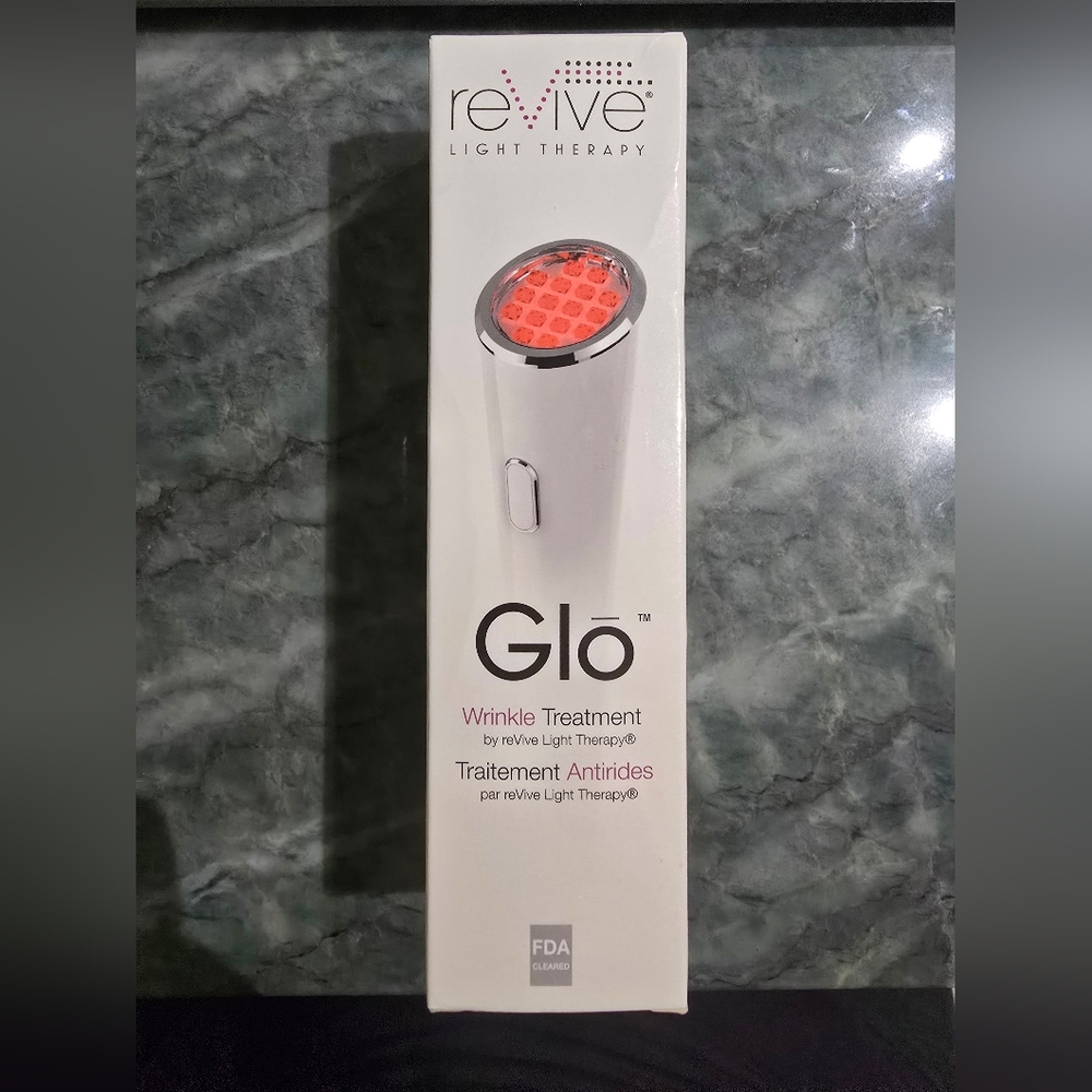 Glo Wrinkle Treatment Light Therapy Device